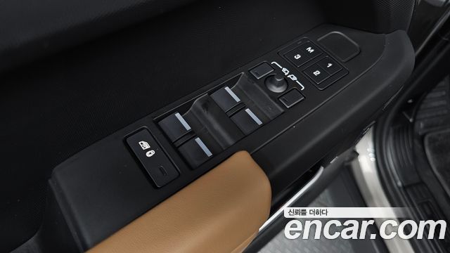 Land Rover Defender 2025 — photo 37
