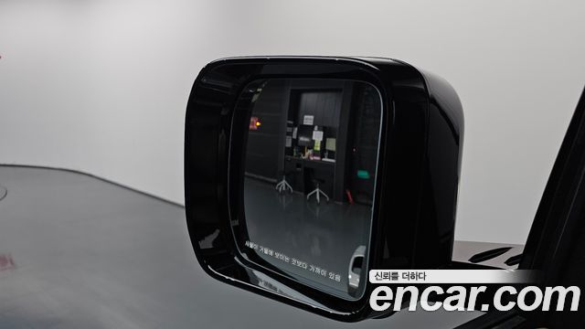 Land Rover Defender 2025 — photo 38