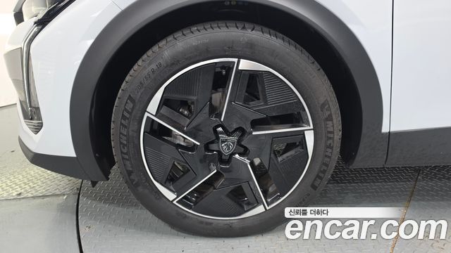 Peugeot 408 2025 — photo 5
