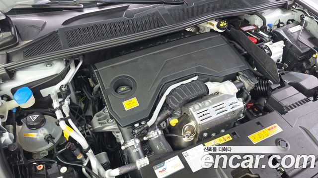 Peugeot 408 2025 — photo 6