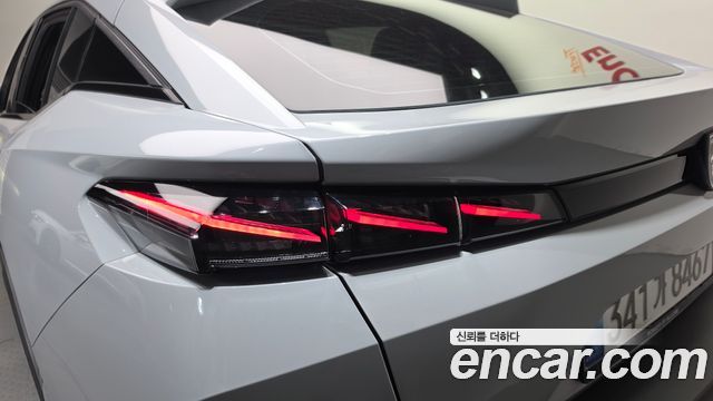 Peugeot 408 2025 — photo 9