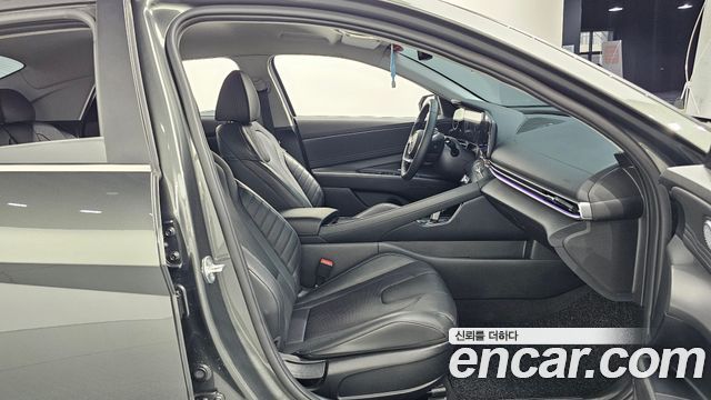 Hyundai AVANTE 2021 — photo 11