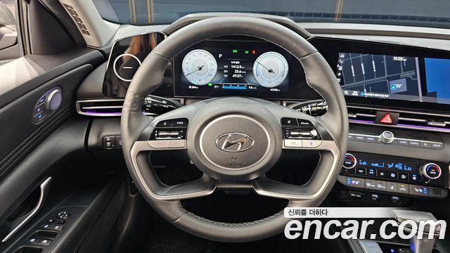Hyundai AVANTE 2021 — photo 13