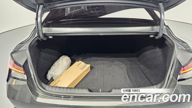 Hyundai AVANTE 2021 — photo 20