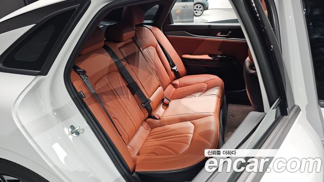 Kia K5 2025 — photo 17