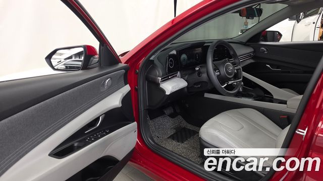 Hyundai AVANTE 2023 — photo 13