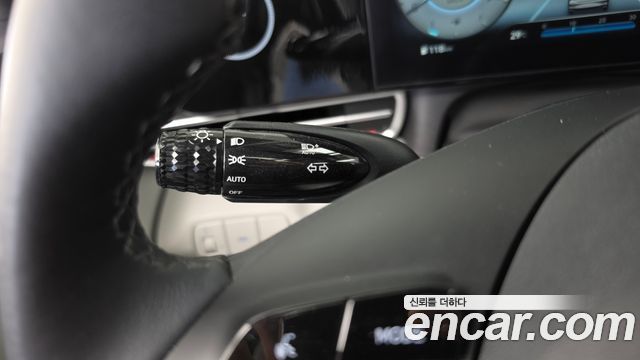 Hyundai AVANTE 2023 — photo 33