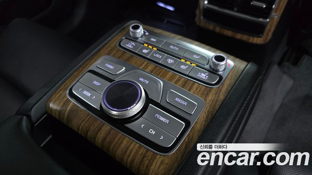 Kia K9 2022 — photo 19