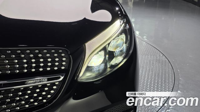 Mercedes-Benz GLC-Class 2018 — photo 8