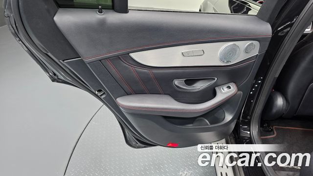 Mercedes-Benz GLC-Class 2018 — photo 15
