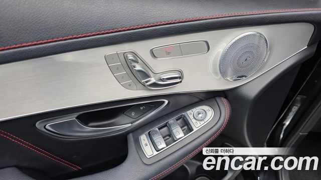 Mercedes-Benz GLC-Class 2018 — photo 28
