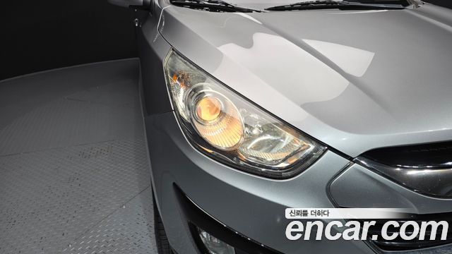 Hyundai Tucson 2012 — photo 8