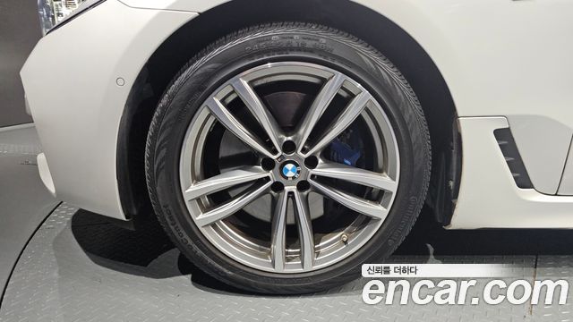 BMW Gran Turismo 2019 — photo 5