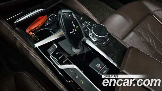 BMW Gran Turismo 2019 — photo 12