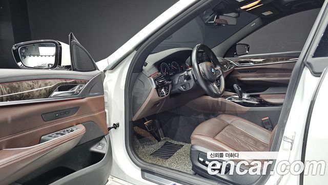 BMW Gran Turismo 2019 — photo 13