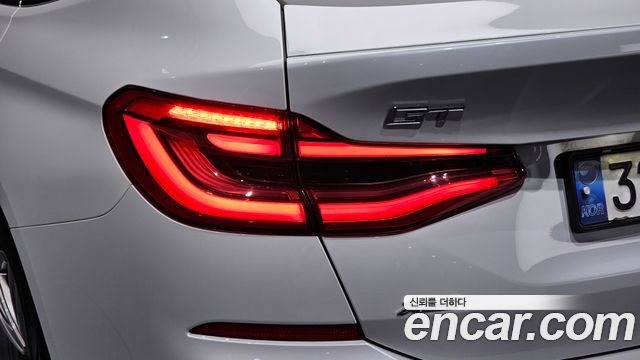 BMW Gran Turismo 2019 — photo 9