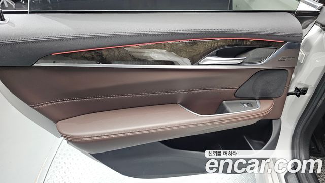 BMW Gran Turismo 2019 — photo 15
