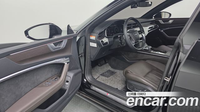Audi A7 2023 — photo 13
