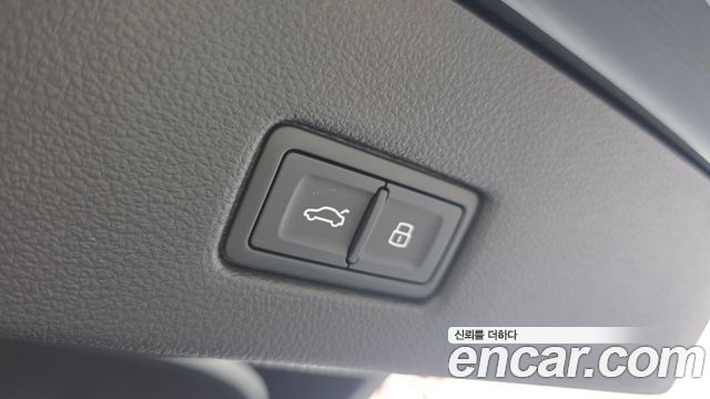 Audi A7 2023 — photo 21