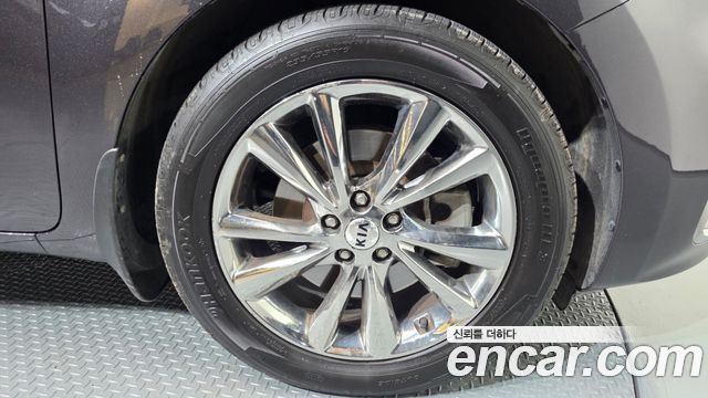 Kia Canival 2019 — photo 5