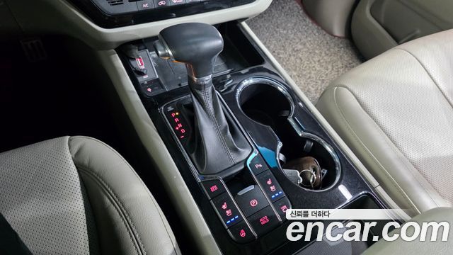 Kia Canival 2019 — photo 12