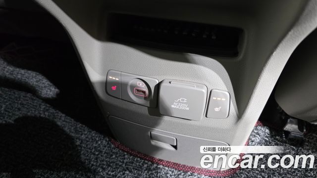 Kia Canival 2019 — photo 25