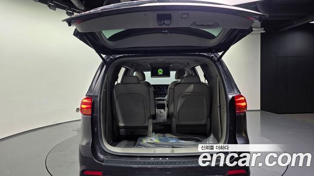 Kia Canival 2019 — photo 26