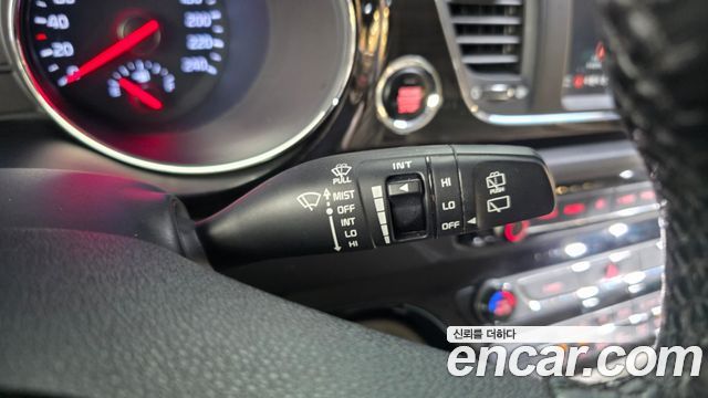 Kia Canival 2019 — photo 27