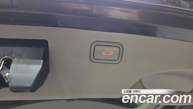 Kia Canival 2019 — photo 28