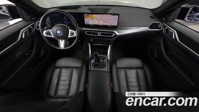 BMW i4 2023 — photo 10