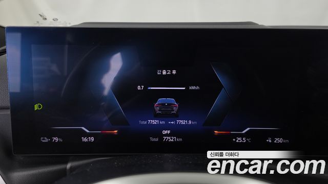BMW i4 2023 — photo 11
