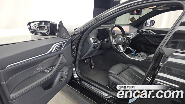 BMW i4 2023 — photo 13