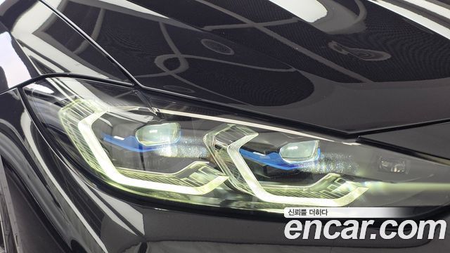 BMW i4 2023 — photo 8