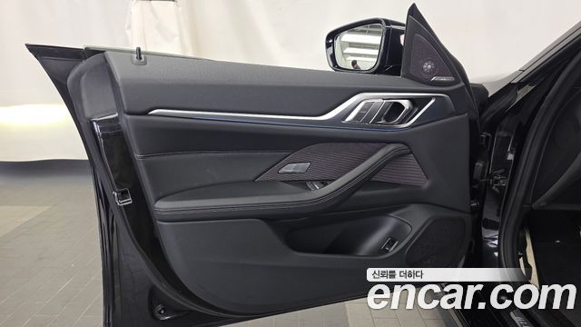 BMW i4 2023 — photo 14