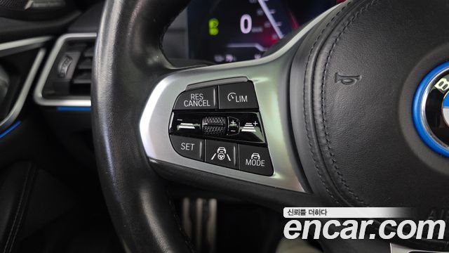 BMW i4 2023 — photo 32