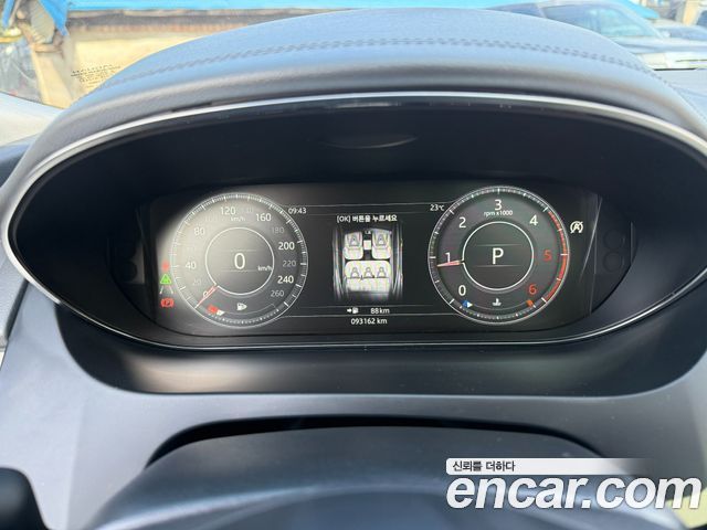Jaguar E-PACE 2019 — photo 6