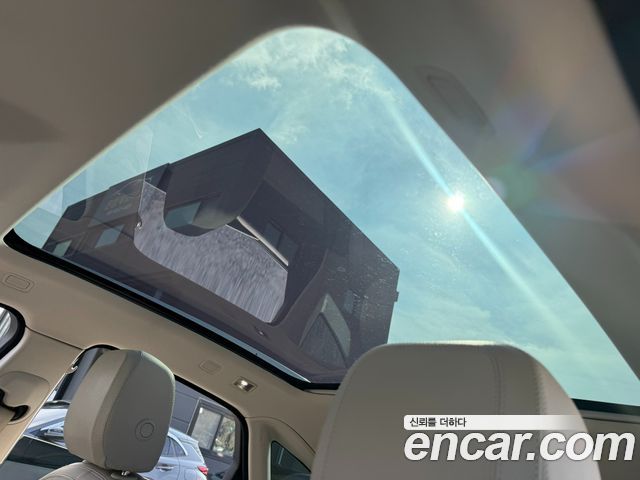 Jaguar E-PACE 2019 — photo 15