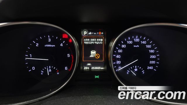 Hyundai Santafe 2016 — photo 8