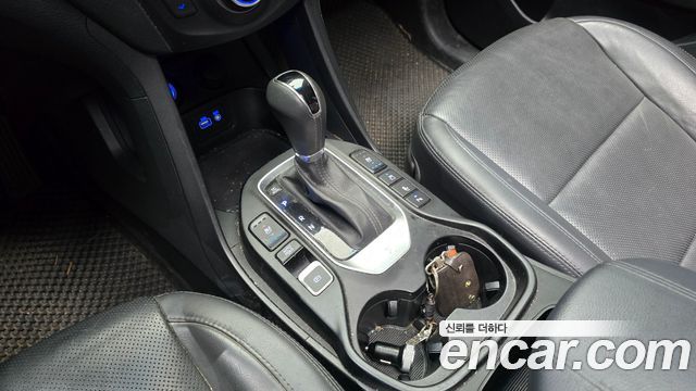 Hyundai Santafe 2016 — photo 9