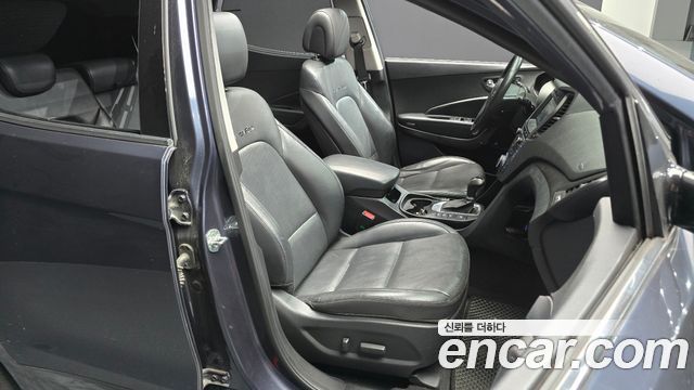 Hyundai Santafe 2016 — photo 12