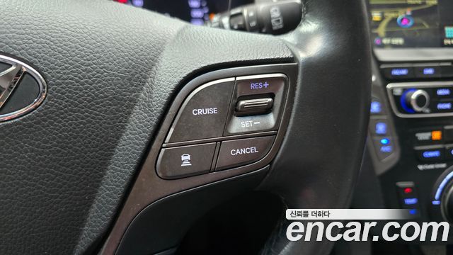 Hyundai Santafe 2016 — photo 18