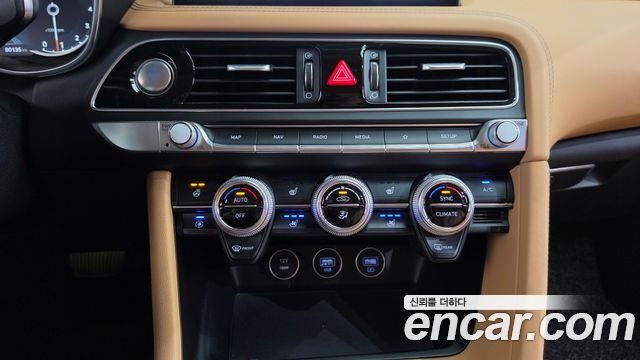 Genesis G70 2023 — photo 31
