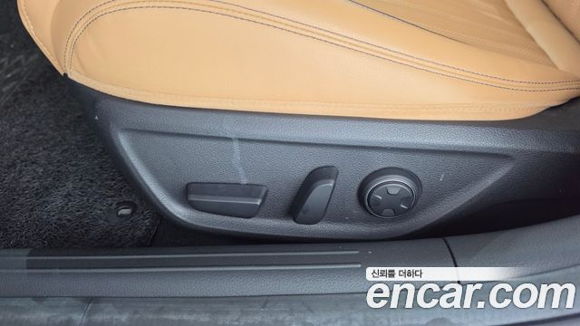 Genesis G70 2023 — photo 33