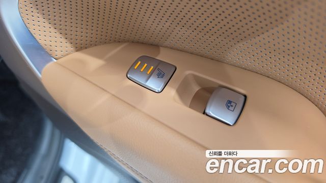 Genesis G70 2023 — photo 40