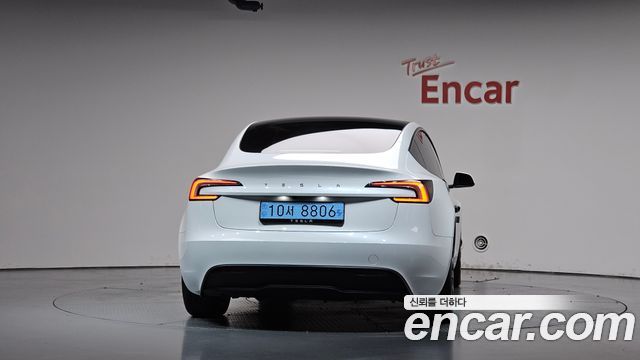 Tesla Model 3 2025 — photo 4