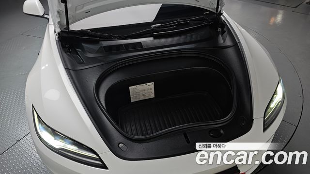 Tesla Model 3 2025 — photo 6