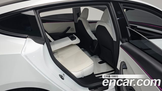 Tesla Model 3 2025 — photo 18