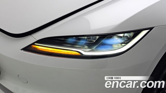 Tesla Model 3 2025 — photo 8