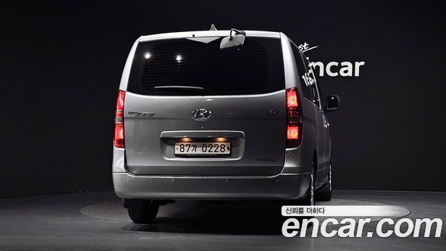 Hyundai Starex 2019 — photo 4