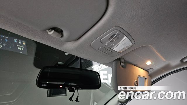 Hyundai Starex 2019 — photo 25
